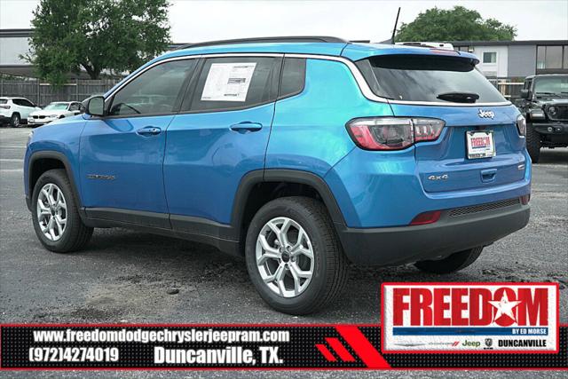 2025 Jeep Compass COMPASS LATITUDE 4X4