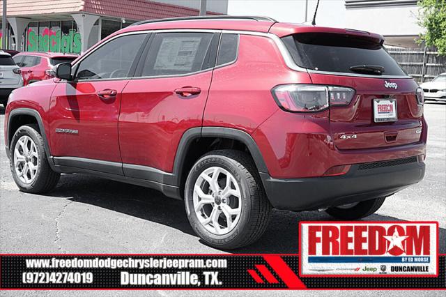 2025 Jeep Compass COMPASS LATITUDE 4X4