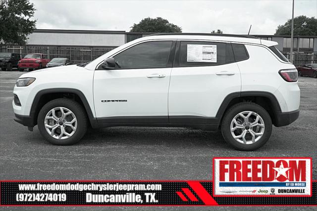 2025 Jeep Compass COMPASS LATITUDE 4X4