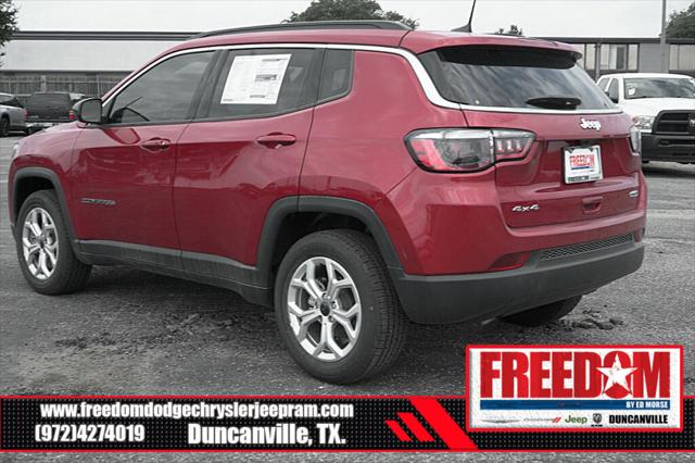2025 Jeep Compass COMPASS LATITUDE 4X4