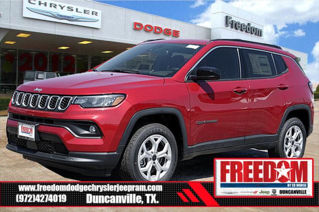 2025 Jeep Compass COMPASS LATITUDE 4X4
