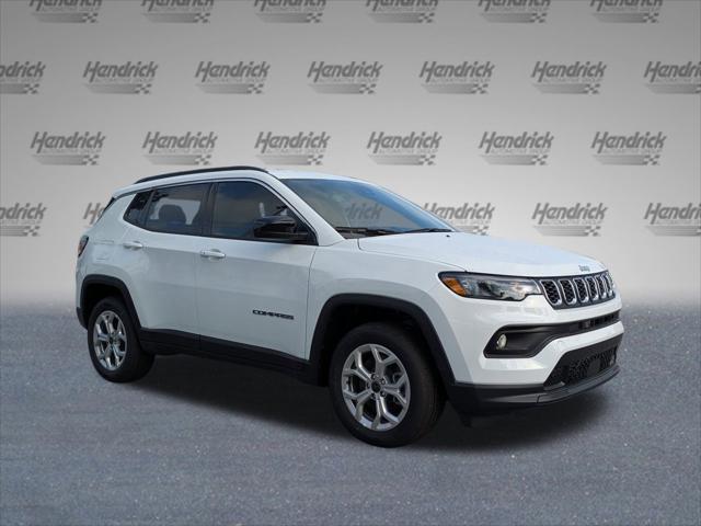 2025 Jeep Compass COMPASS LATITUDE 4X4