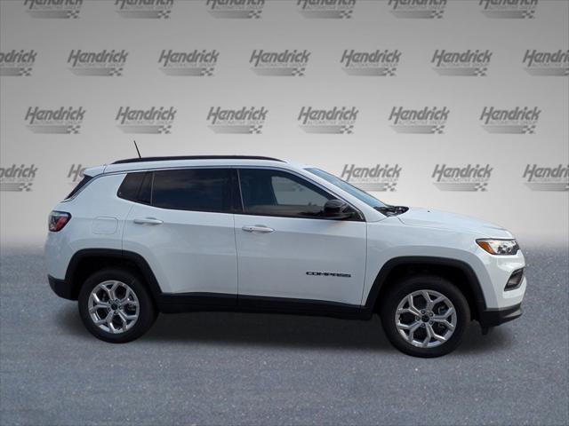 2025 Jeep Compass COMPASS LATITUDE 4X4