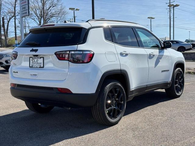 2025 Jeep Compass COMPASS LATITUDE 4X4