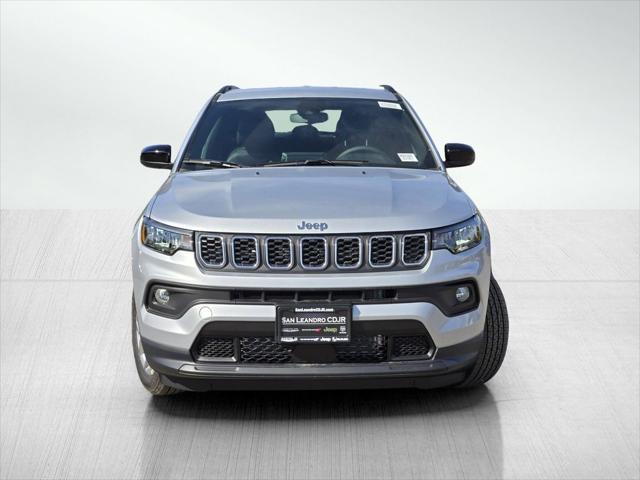 2025 Jeep Compass COMPASS LATITUDE 4X4