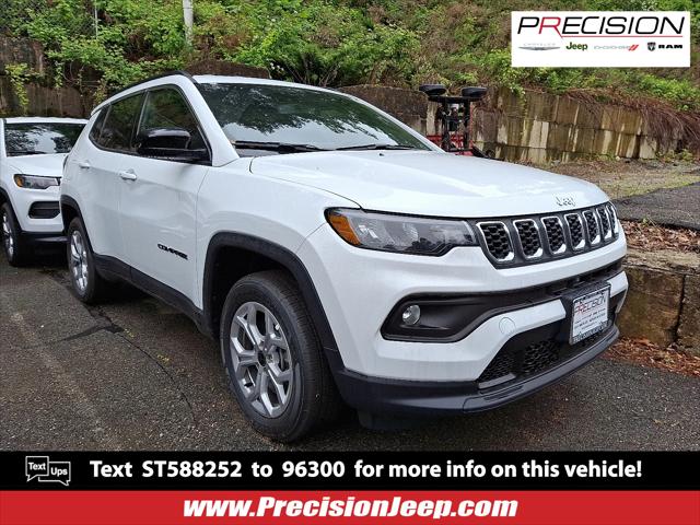 2025 Jeep Compass COMPASS LATITUDE 4X4