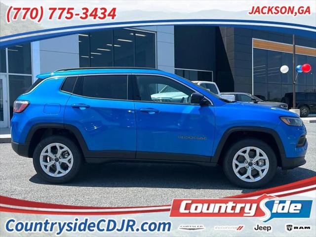 2025 Jeep Compass COMPASS LATITUDE 4X4