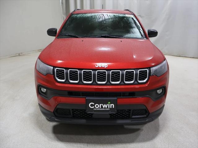 2025 Jeep Compass COMPASS LATITUDE 4X4