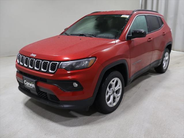 2025 Jeep Compass COMPASS LATITUDE 4X4