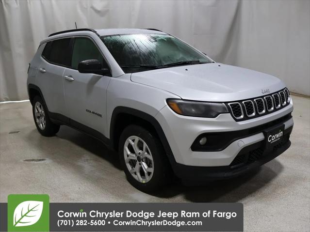 2025 Jeep Compass COMPASS LATITUDE 4X4