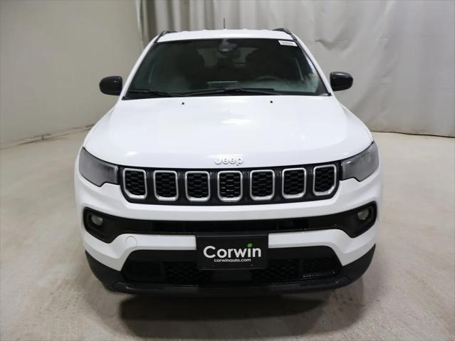2025 Jeep Compass COMPASS LATITUDE 4X4
