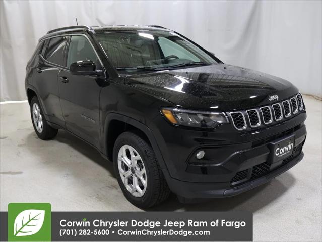 2025 Jeep Compass COMPASS LATITUDE 4X4
