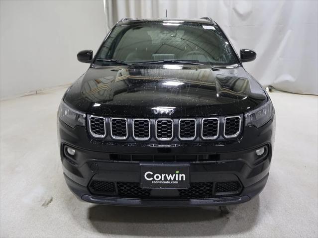 2025 Jeep Compass COMPASS LATITUDE 4X4