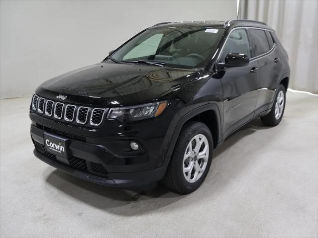 2025 Jeep Compass COMPASS LATITUDE 4X4