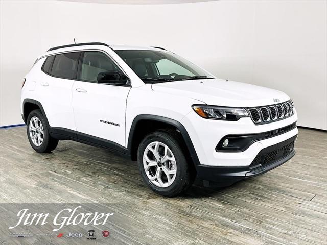 2025 Jeep Compass COMPASS LATITUDE 4X4