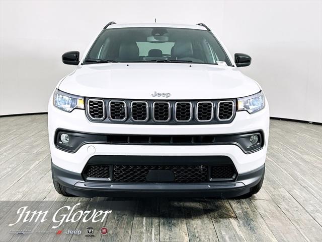 2025 Jeep Compass COMPASS LATITUDE 4X4