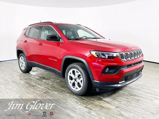 2025 Jeep Compass COMPASS LATITUDE 4X4