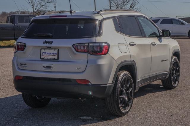 2025 Jeep Compass COMPASS LATITUDE 4X4