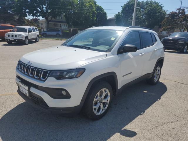 2025 Jeep Compass COMPASS LATITUDE 4X4