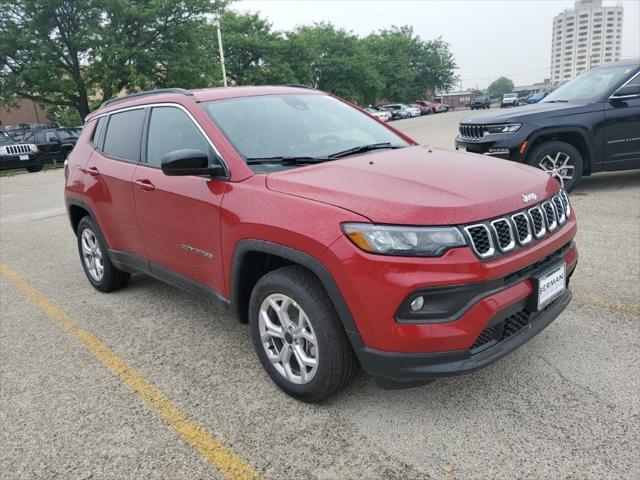 2025 Jeep Compass COMPASS LATITUDE 4X4