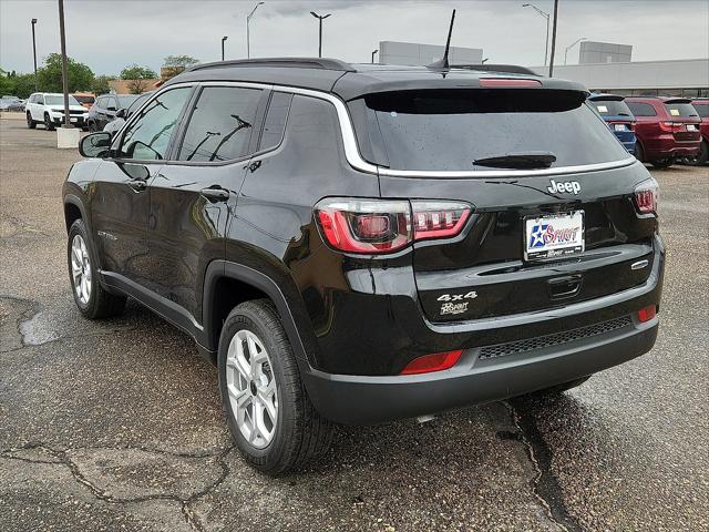 2025 Jeep Compass COMPASS LATITUDE 4X4