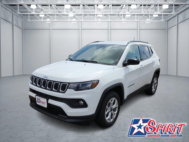 2025 Jeep Compass COMPASS LATITUDE 4X4
