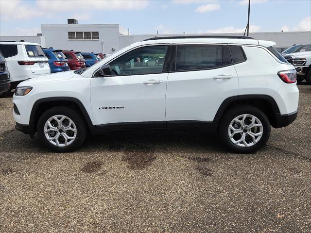 2025 Jeep Compass COMPASS LATITUDE 4X4