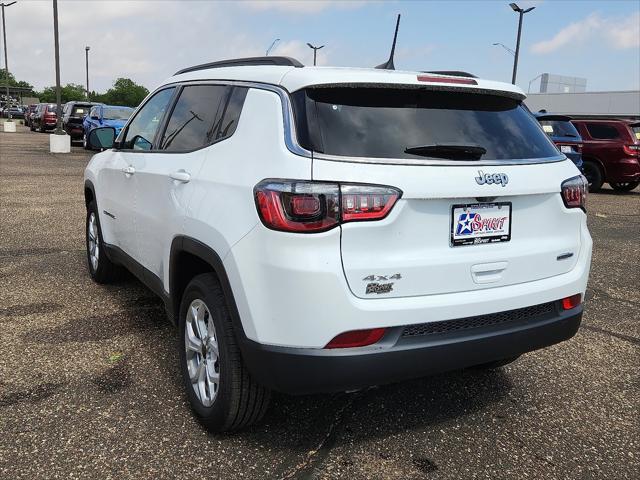 2025 Jeep Compass COMPASS LATITUDE 4X4