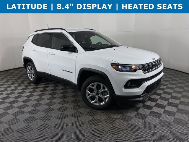 2025 Jeep Compass COMPASS LATITUDE 4X4