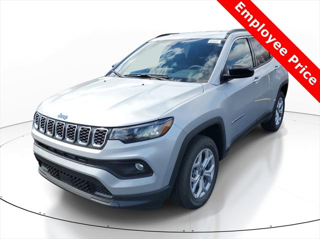 2025 Jeep Compass COMPASS LATITUDE 4X4