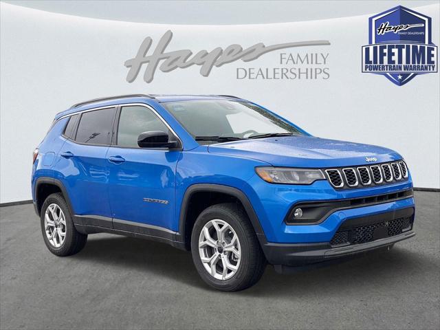 2025 Jeep Compass COMPASS LATITUDE 4X4