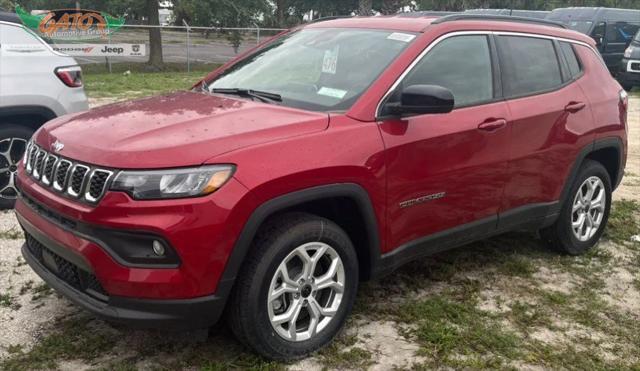 2025 Jeep Compass COMPASS LATITUDE 4X4