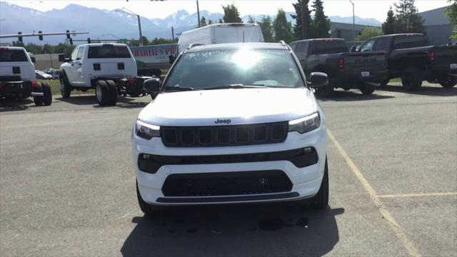 2025 Jeep Compass COMPASS LIMITED 4X4