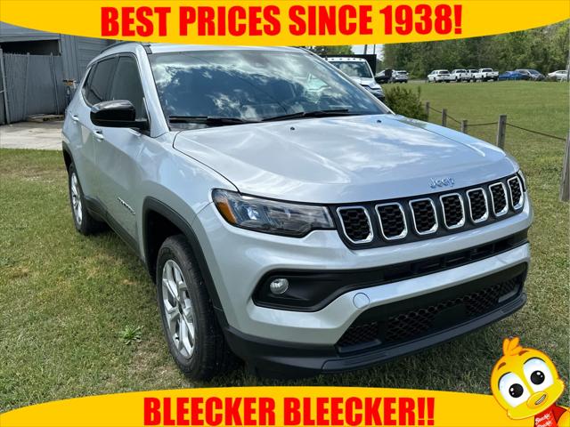 2025 Jeep Compass COMPASS LATITUDE 4X4
