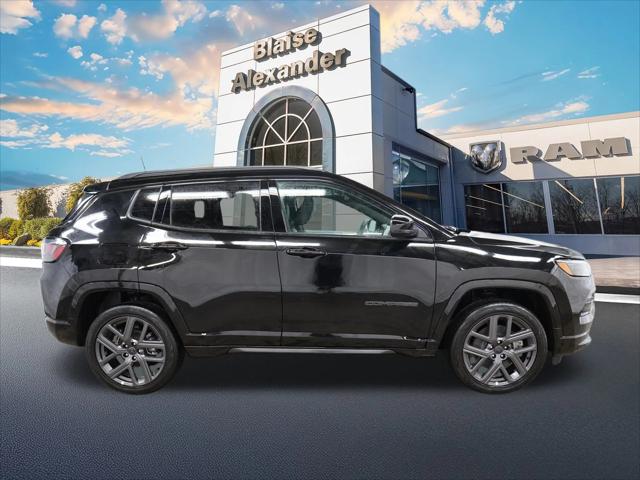 2025 Jeep Compass COMPASS LIMITED 4X4