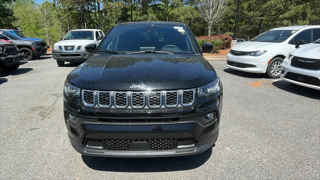 2025 Jeep Compass COMPASS LATITUDE 4X4