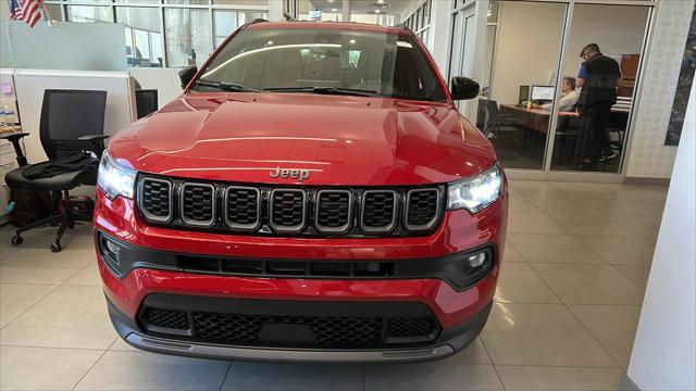 2025 Jeep Compass COMPASS LATITUDE 4X4