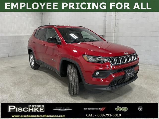 2025 Jeep Compass COMPASS LATITUDE 4X4