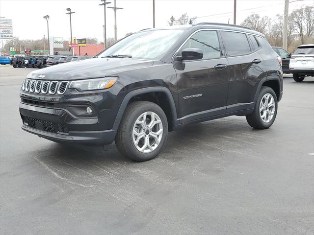 2025 Jeep Compass COMPASS LATITUDE 4X4