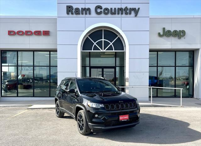 2025 Jeep Compass COMPASS LATITUDE 4X4