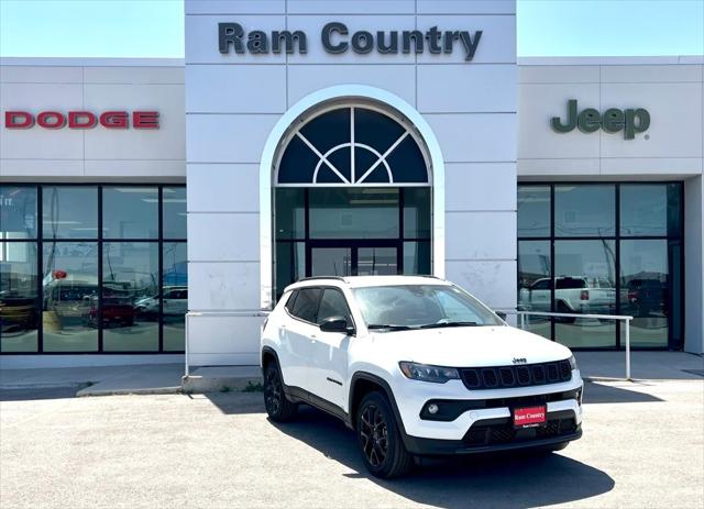 2025 Jeep Compass COMPASS LATITUDE 4X4