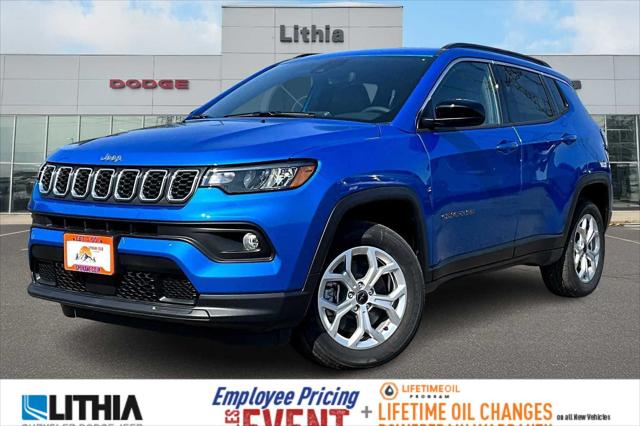 2025 Jeep Compass COMPASS LATITUDE 4X4