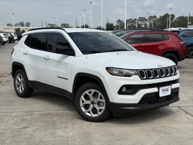 2025 Jeep Compass COMPASS LATITUDE 4X4