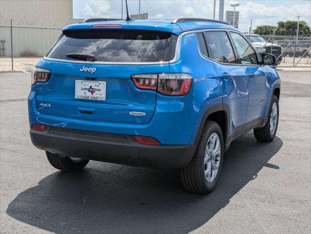 2025 Jeep Compass COMPASS LATITUDE 4X4