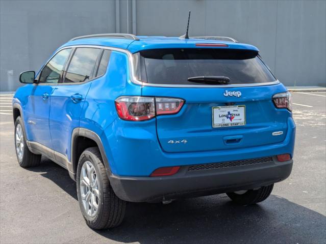 2025 Jeep Compass COMPASS LATITUDE 4X4