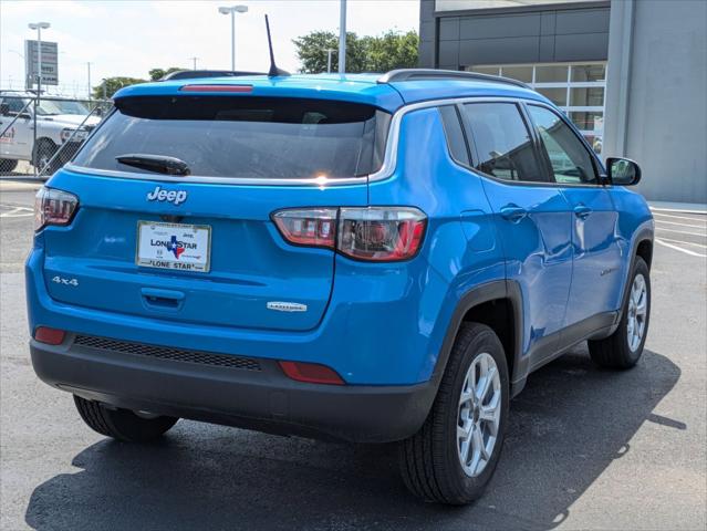 2025 Jeep Compass COMPASS LATITUDE 4X4