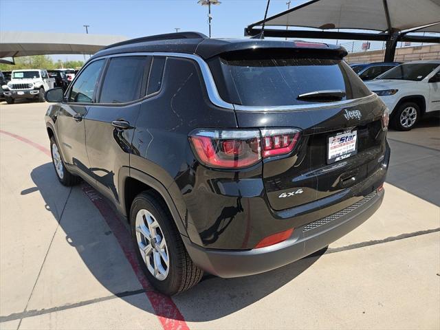 2025 Jeep Compass COMPASS LATITUDE 4X4