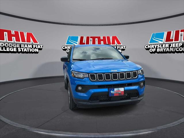 2025 Jeep Compass COMPASS LATITUDE 4X4