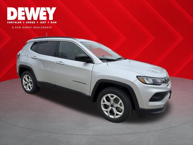 2025 Jeep Compass COMPASS LATITUDE 4X4