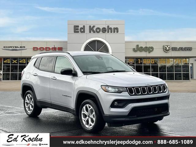 2025 Jeep Compass COMPASS LATITUDE 4X4